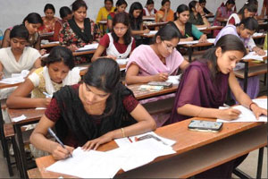 Andhra girl tops in Telangana EAMCET-3